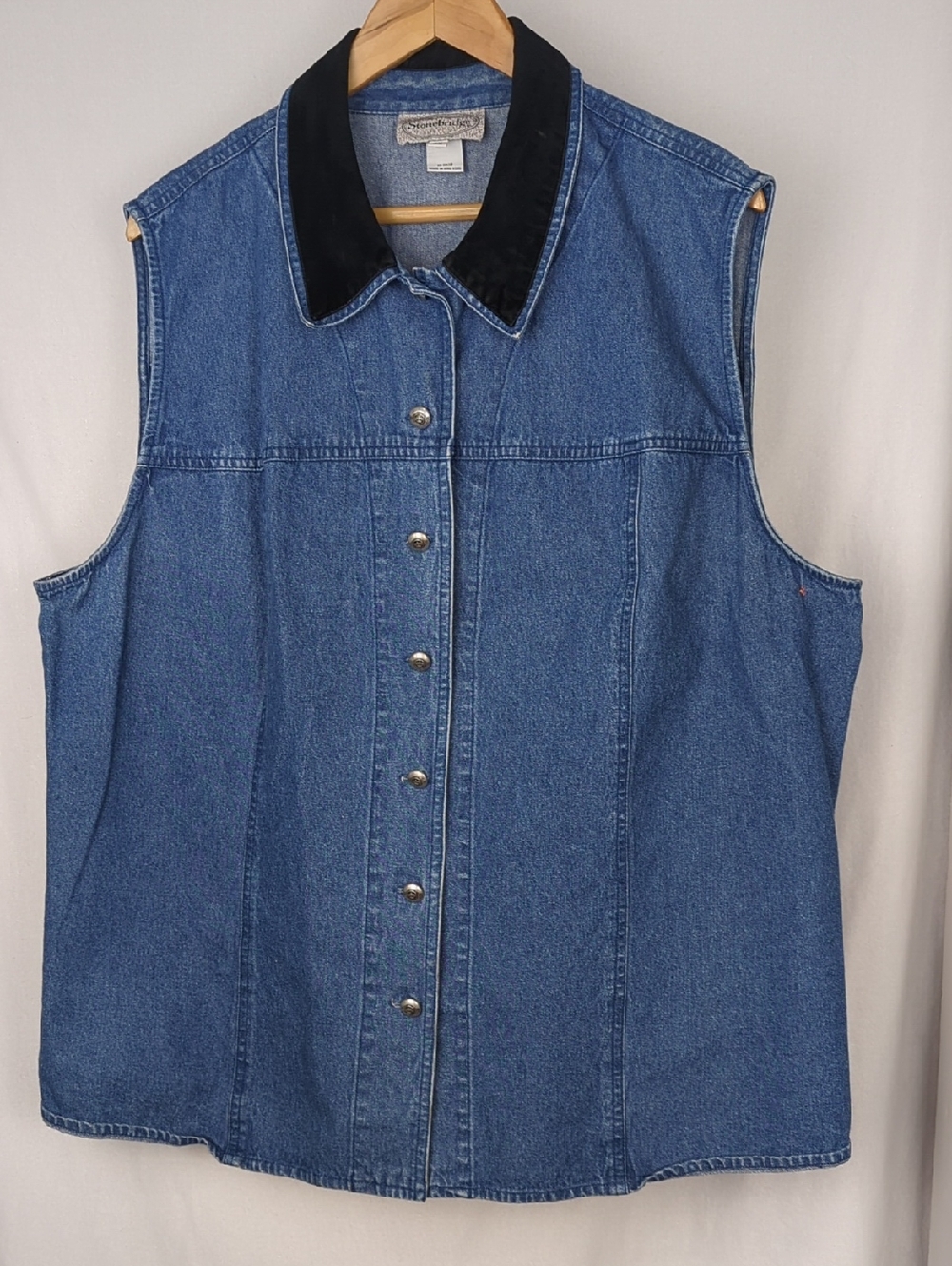 STONEBRIDGE Women's 2X Denim Button-Front Vest with Black Velvet Collar